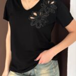 تیشرت یقه هفت زنانه مشکی