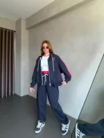 ست هودی و شلوار زنانه تامی هیلفیگر سرمه‌ای گلدوزی شده